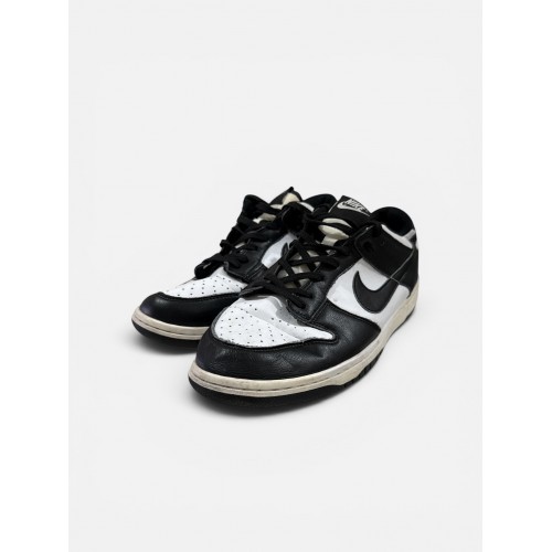 Nike Dunk Low “Panda” / Pre-Owned
